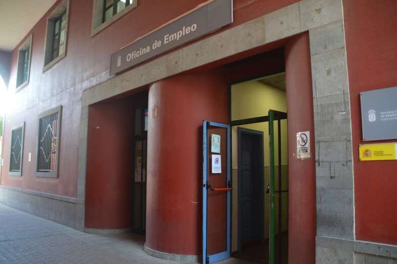 Imagen de archivo de la oficina del Servicio Canario de Empleo en Telde (Foto TA)